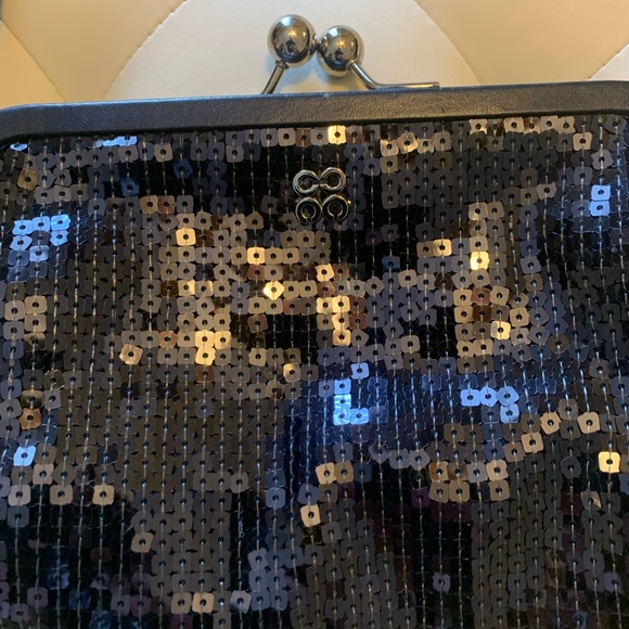 New Navy Coach clutch wristlet - Picture 3 of 4